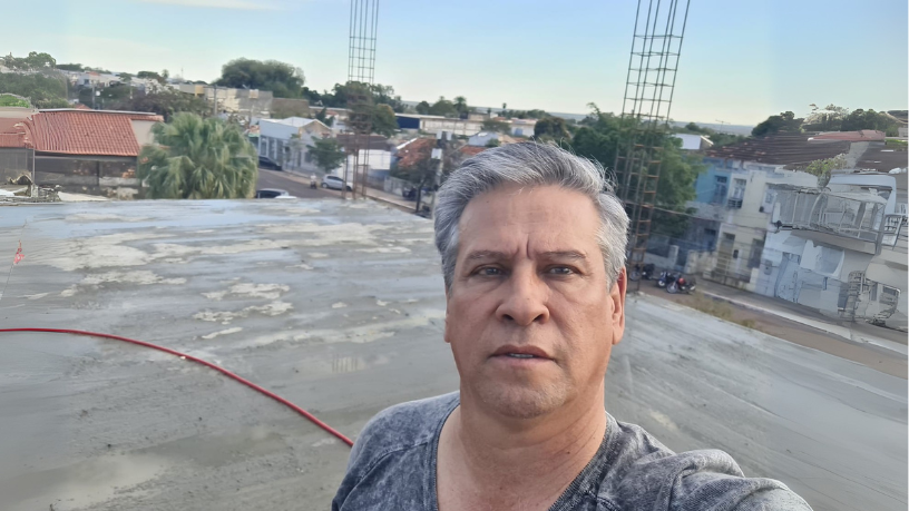Construir locais de trabalho mais seguros e humanos passa pela gestão de riscos psicossociais, como ressalta Ricardo Chimirri Candia.
