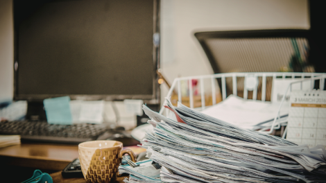 A desorganização documental é um problema invisível que compromete a produtividade das equipes e gera retrabalho. A Nexdata Tecnologia Ltda oferece soluções para restaurar o controle e a eficiência.